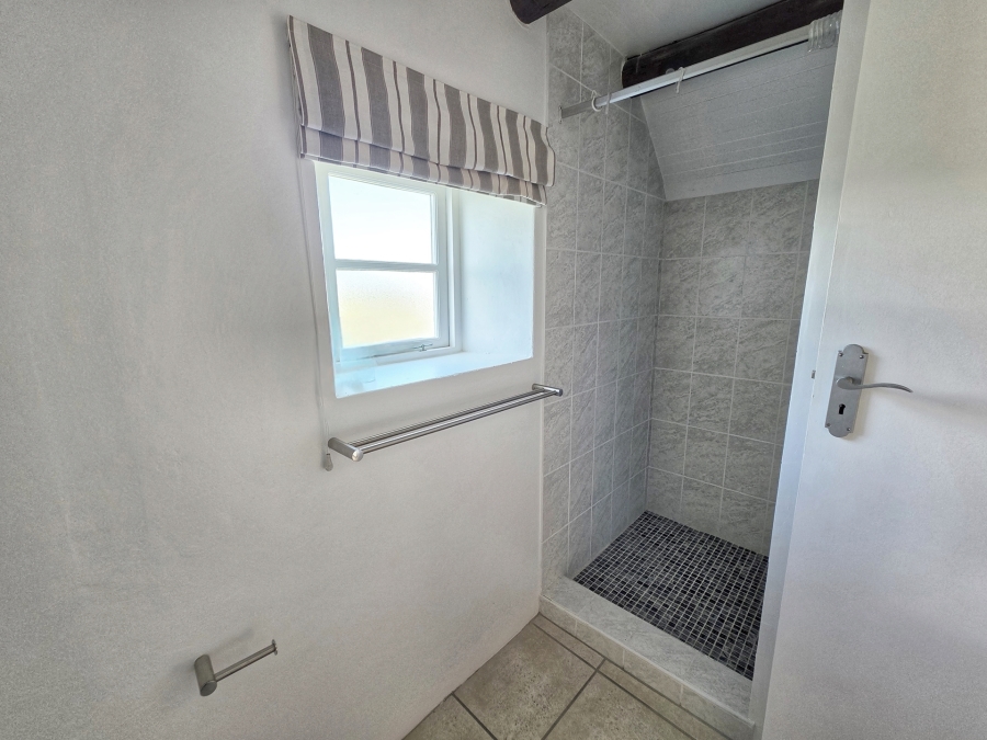 5 Bedroom Property for Sale in Struisbaai Western Cape